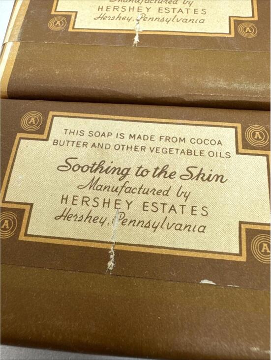 Vintage Hershey Estates Cocoa Butter Box - 3 NEW Cocoa Butter Toilet Soaps 3.5oz - Picture 8 of 8